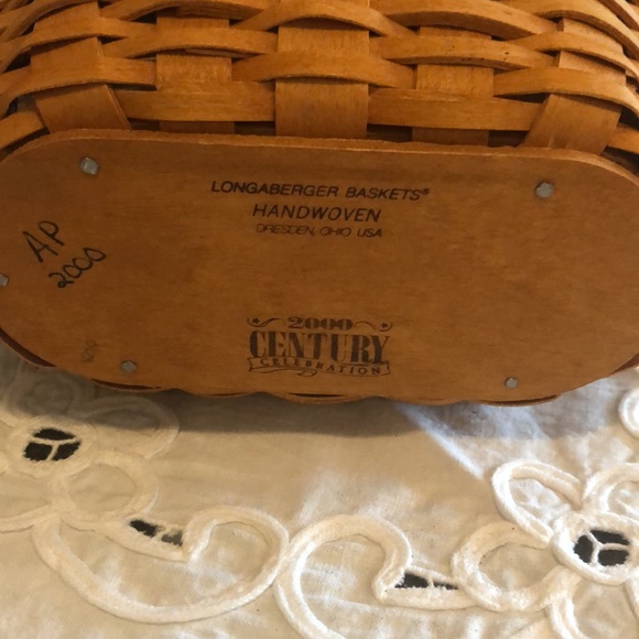 Longaberger 2000 Century basket with lid, blue fabric and plastic liner - Picture 7 of 7